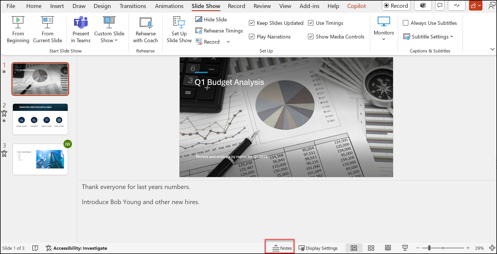 Shows the speaker Notes pane in PowerPoint